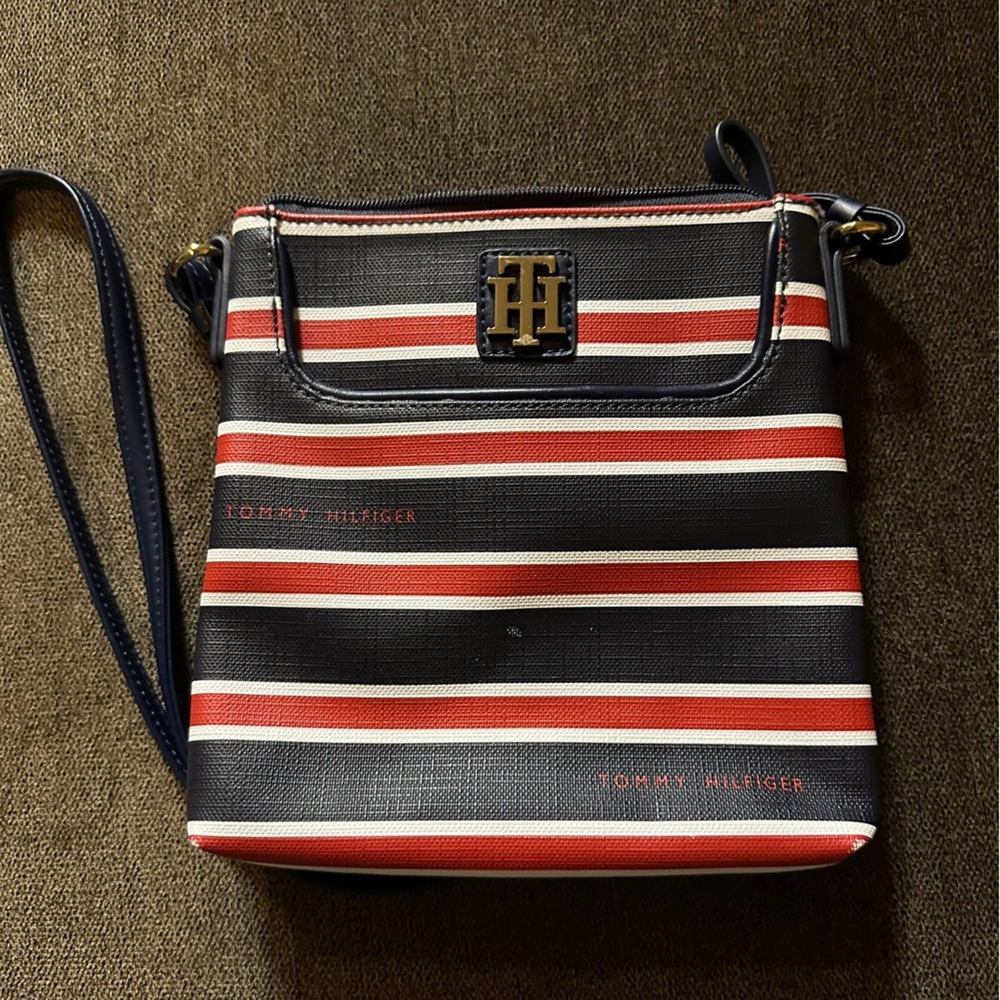 Tommy Hilfiger Crossbody Purse.